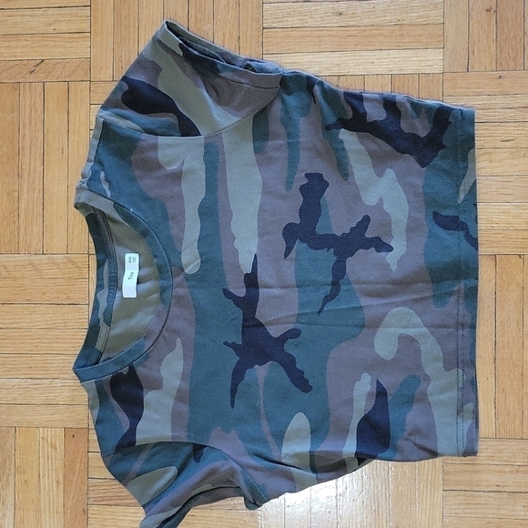 TNA Camouflage Crop Top - Green and Black - Picture 1 of 5